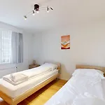 Großzügige 3 Schlafzimmer In Bergblick Zentral