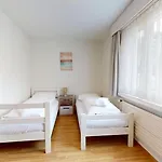 Apartment Großzügige 3 Schlafzimmer In Bergblick Zentral