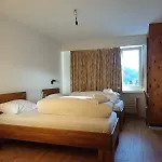 Apartment Großzügige 3 Schlafzimmer In Bergblick Zentral Davos