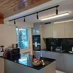 Großzügige 3 Schlafzimmer In Bergblick Zentral *
