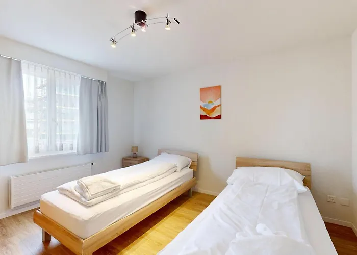 Grosszuegige 3 Schlafzimmer In Bergblick Zentral