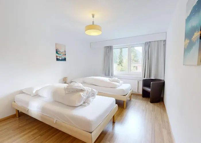 Grosszuegige 3 Schlafzimmer In Bergblick Zentral *