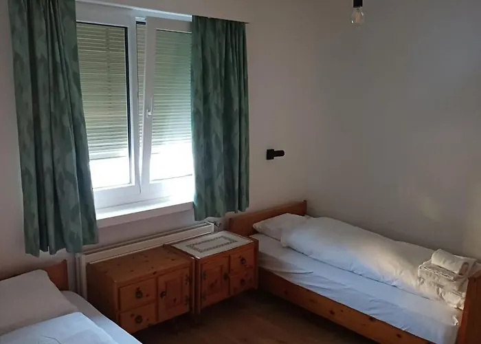 Grosszuegige 3 Schlafzimmer In Bergblick Zentral * 达沃斯